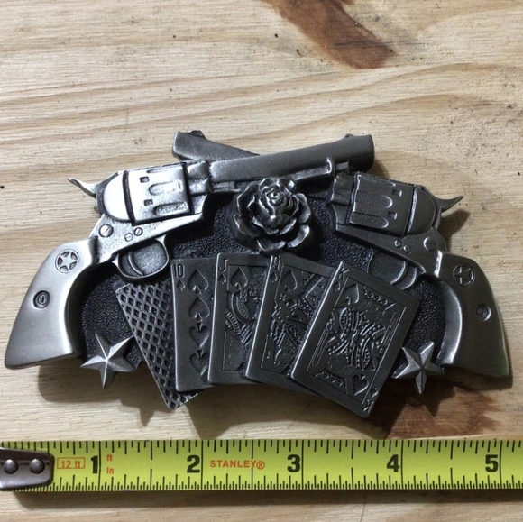 New poker straight pistols deck of cards belt Buckle - Picture 4 of 5